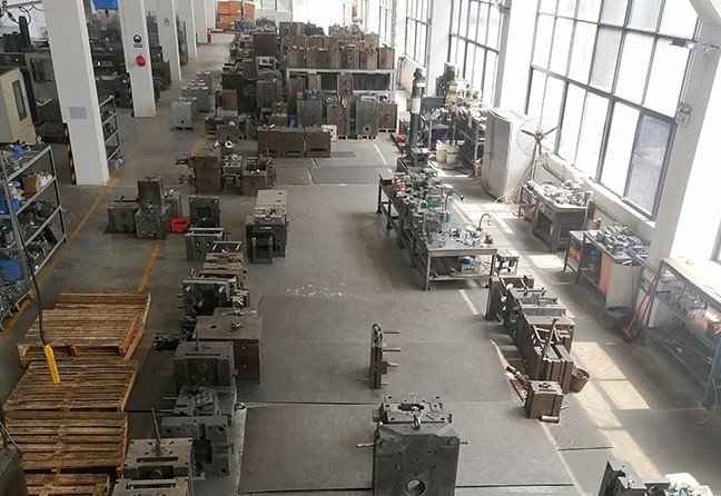 Mold processing workshop