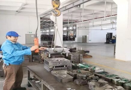 Die casting mold assembly
