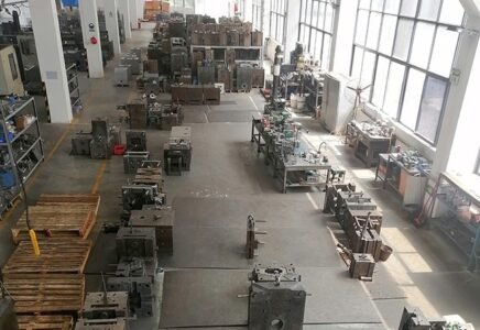 Mold processing workshop