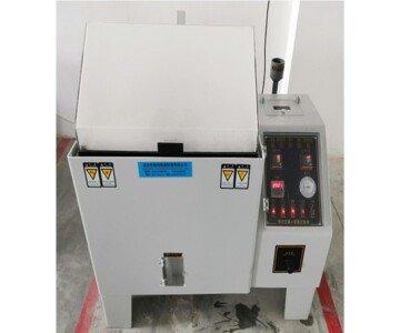 Salt spray test machine